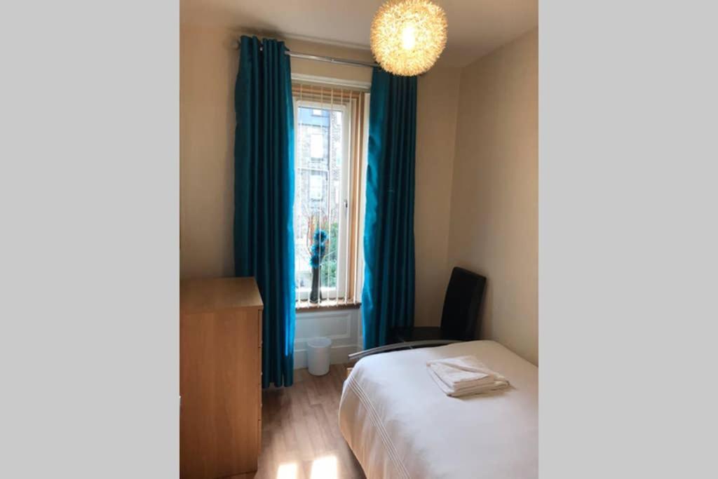 2 Catherines City Cottage Перт Экстерьер фото